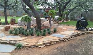 decomposed granite and flagstone patio 1